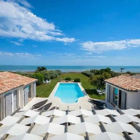 別荘 Magnifique Sur Front De Mer Avec Piscine Chauffee Sur L'ile De Re サント・マリー・ド・レ